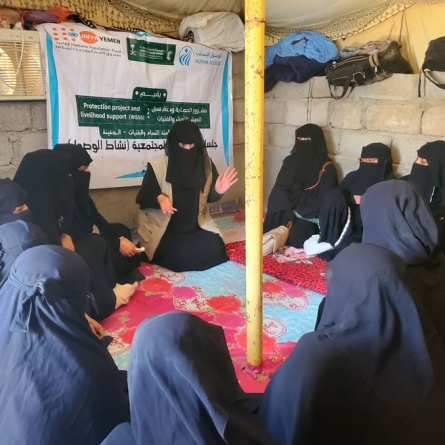 معالجة تأثير الأزمة اليمنية على المرأة