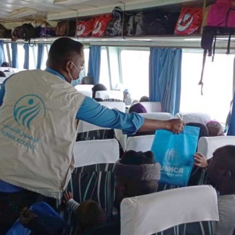 مساعدة 632 لاجئا ضمن عمليات العودة الطوعية للاجئين في اليمن