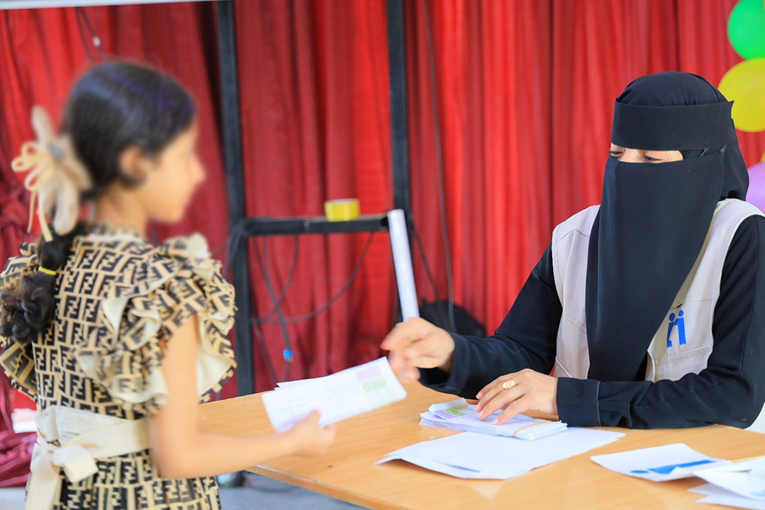 الكفالات النقدية تدخل الفرحة على قلوب 1309 أيتام