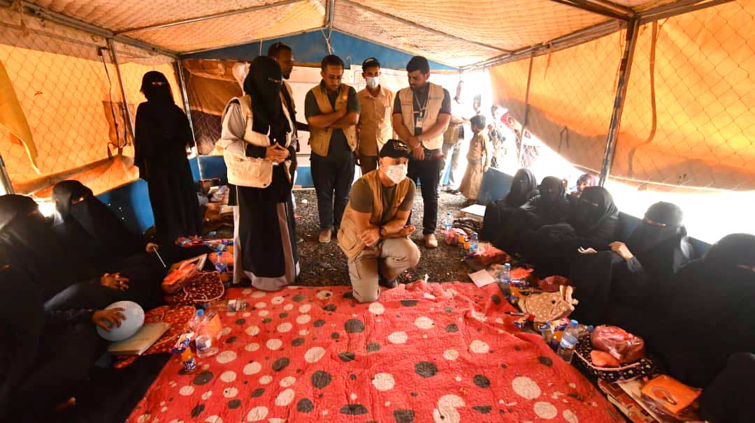 UNFPA delegation inspects work progress of literacy classes in As-Suwayda camp, Marib