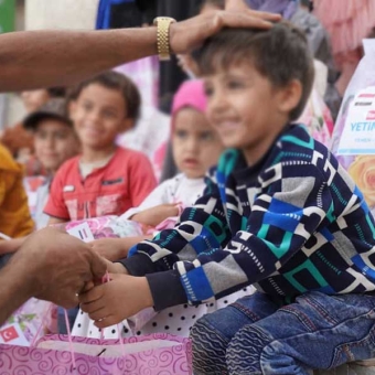 In partnership with the yetim vakfi - Turkey, orphans sector implements food basket and Ramadan bag project 