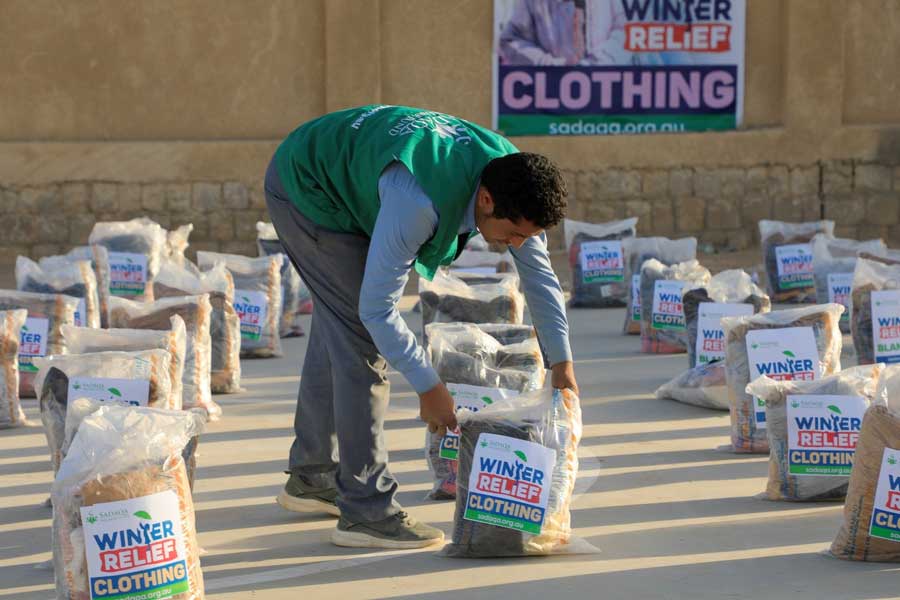8,800 IDPs benefit from delivery of food baskets, blankets and winter clothes