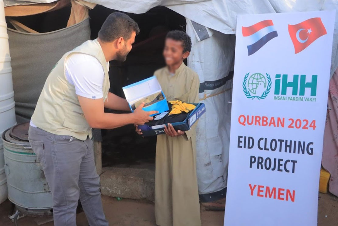 1000 orphans receive Eid clothing