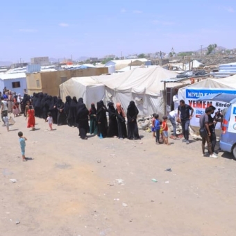 900 IDPs receive food meals in Marib