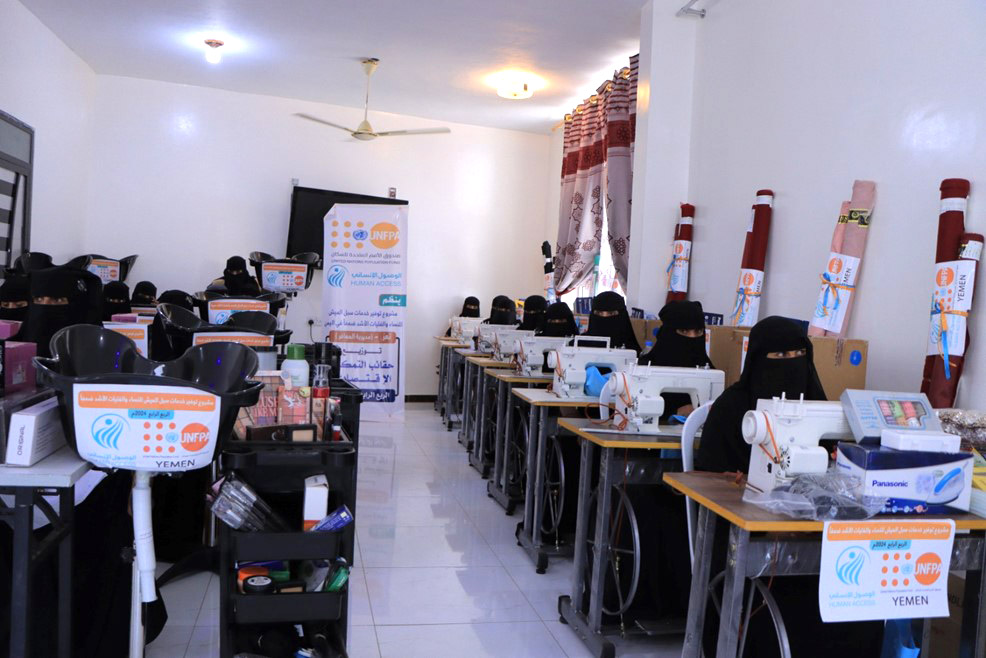 Empowerment and dignity bags for 60 women in Taiz