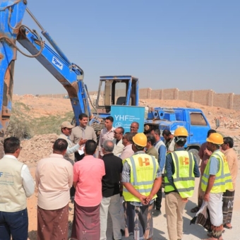 Site handover for extension of Hadhramaut's water network project in Tabalah and Al-Mishrafah areas