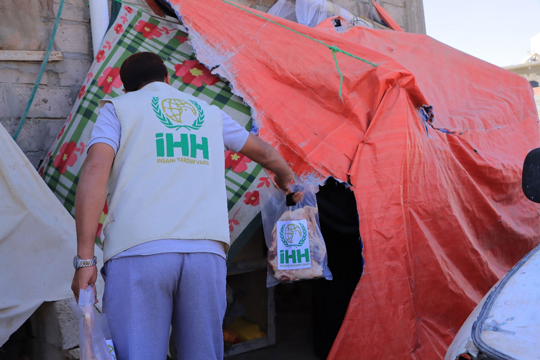 4,800 Beneficiaries of Aqiqah Meat Distribution in Several Governorates