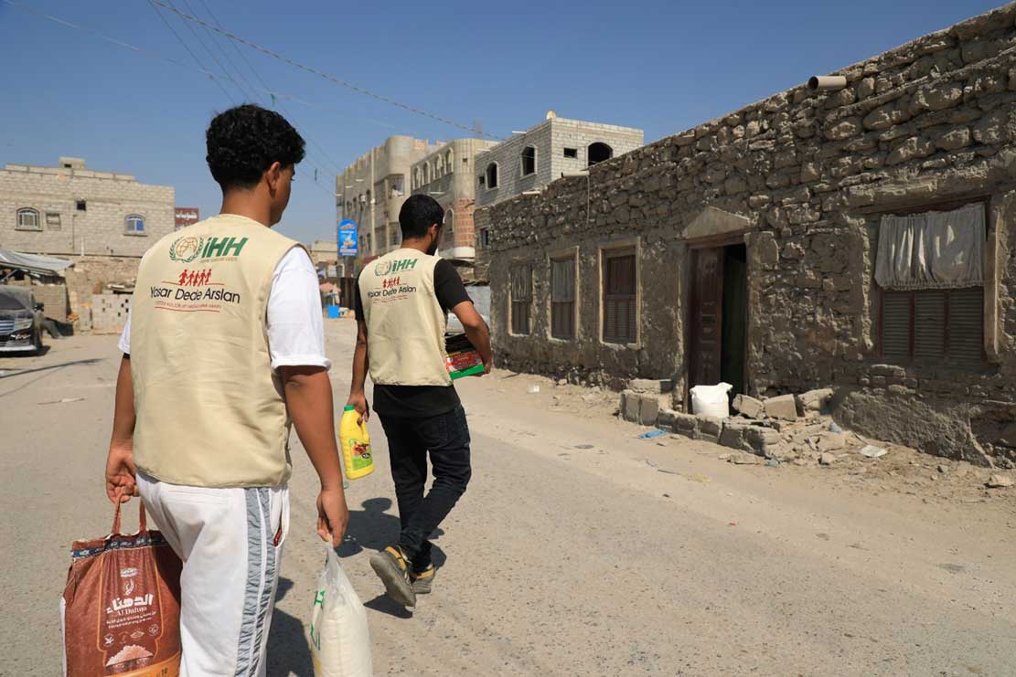 Ramadan aid includes food baskets, iftar meals in several governorates