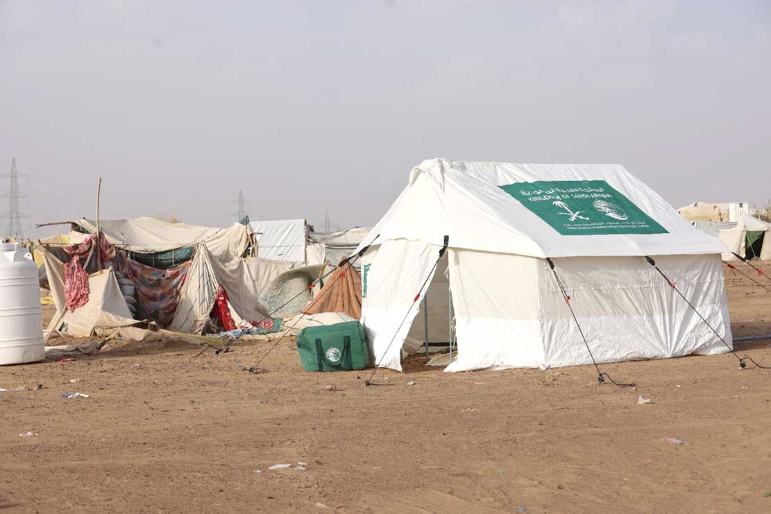 KSrelief Center Distributes Emergency Shelter Aid in Marib