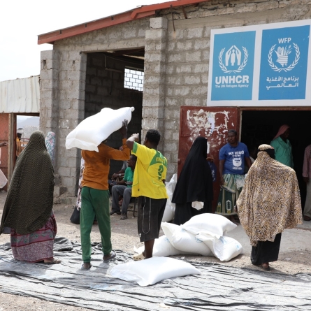 9,815 Refugees in Kharaz Camp Benefit from Food Aid