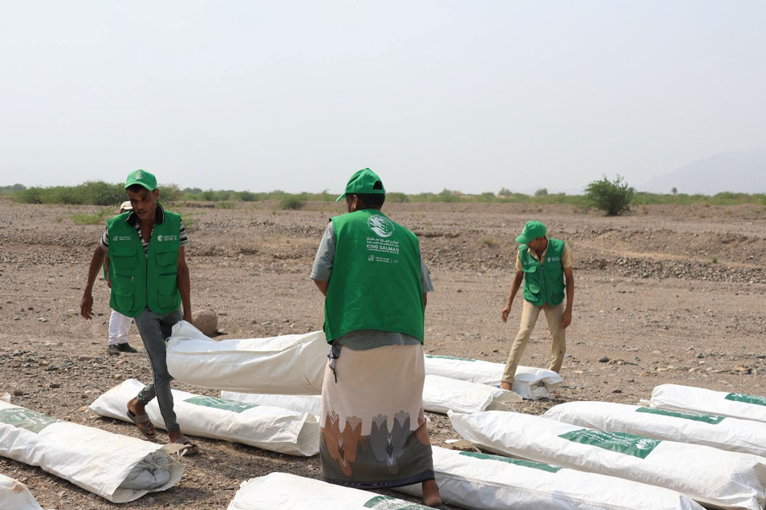 KSrelief Center Continues Distributing Shelter Aid in Hodeidah