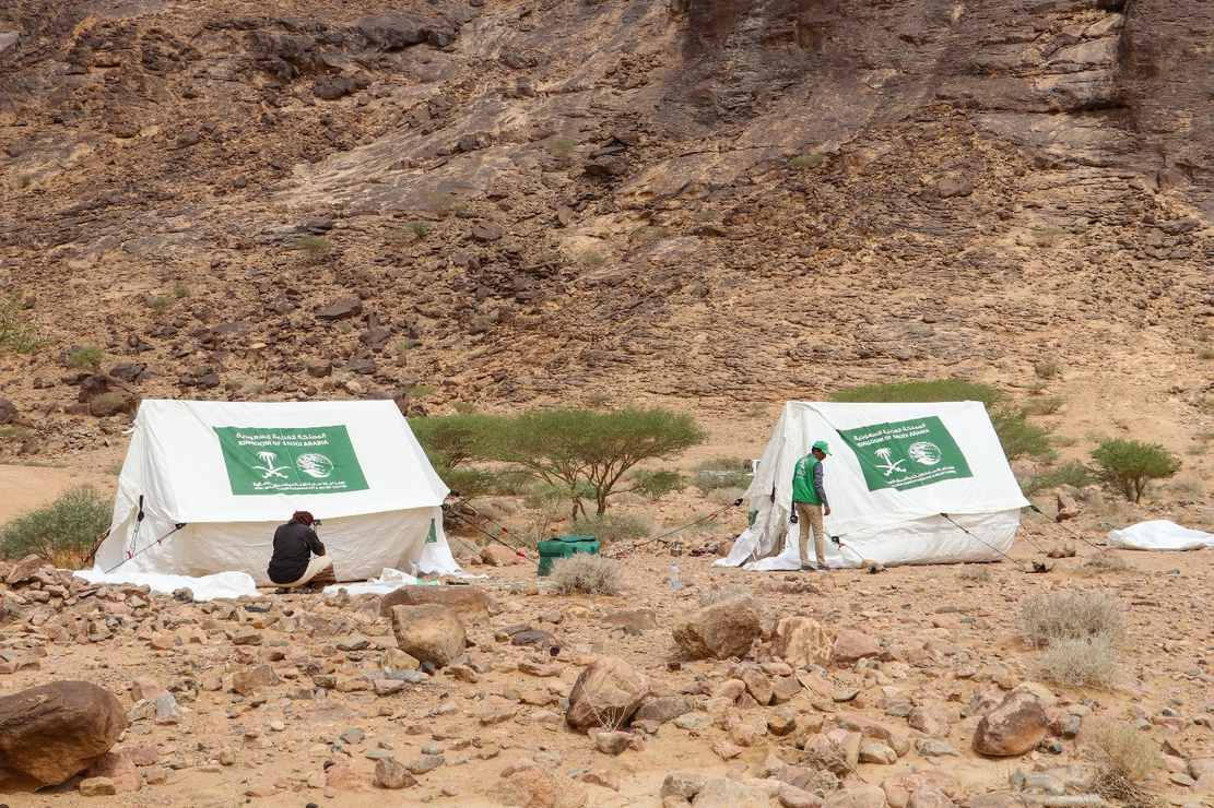 KSrelief Center distributes urgent shelter aid to displaced families in Shabwa Governorate