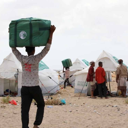 KSrelief Launches Distribution of 171 Tents and Shelter Kits in Lahj