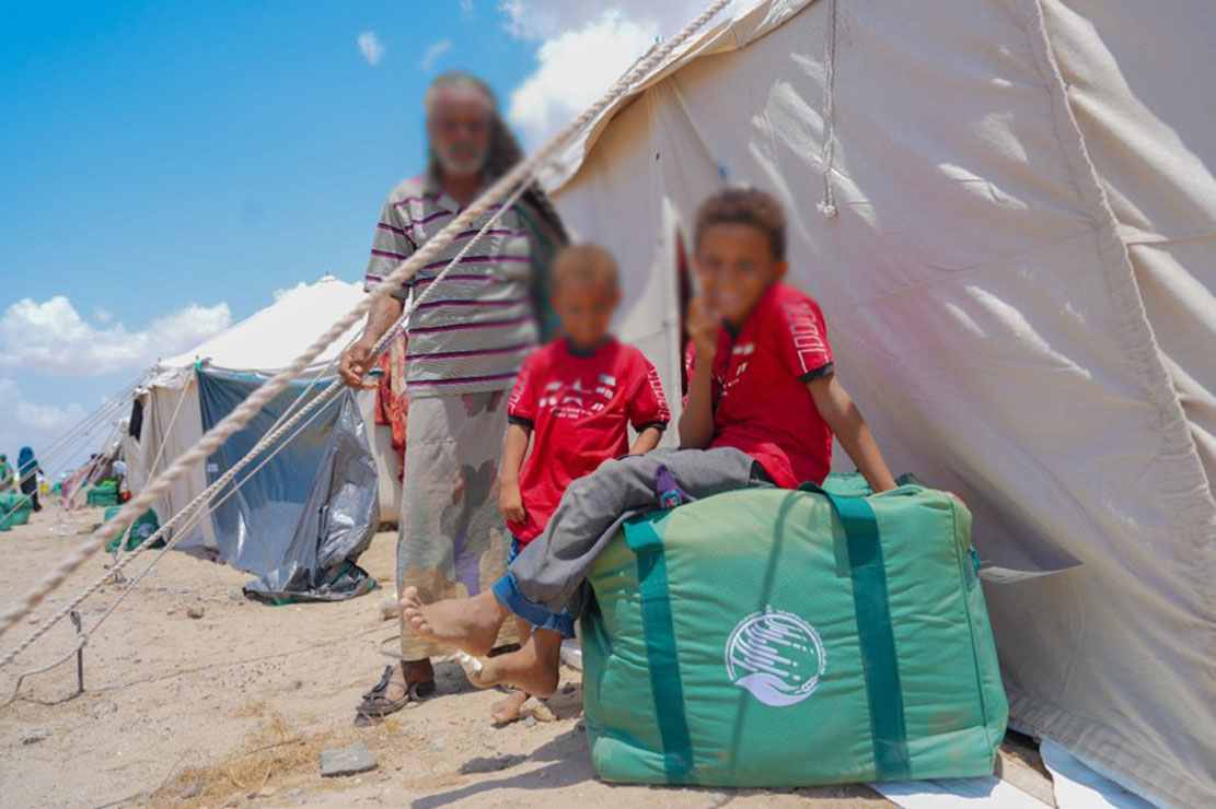 KSrelief Distributes 463 Tents and 528 Shelter Kits to Displaced Persons in Yemen