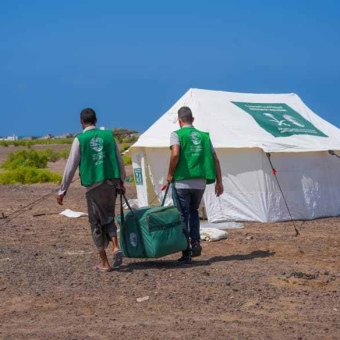 KSrelief Center Distributes Emergency Shelter Assistance to IDP Families in Lahj