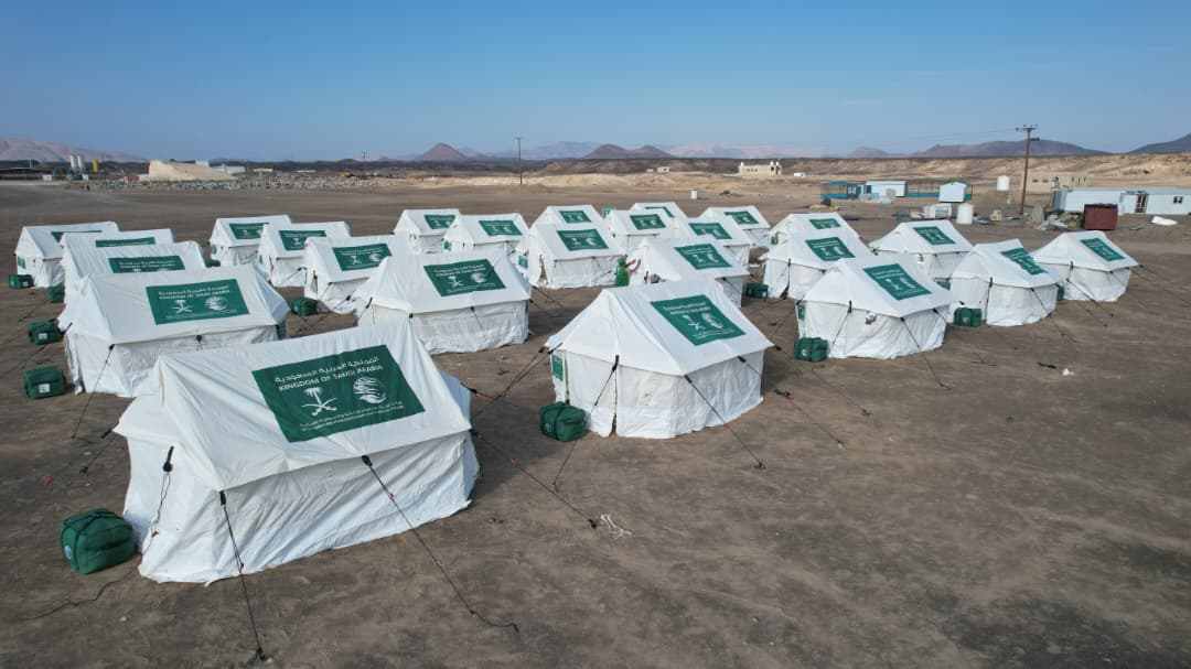 KSrelief Distributes Urgent Shelter Assistance to IDP Families in Marib